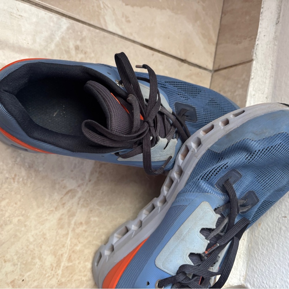 Men's Blue Athletic Shoes